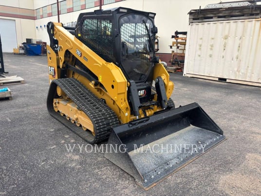 Cat 265, Skid Steer Loader, 15 hours, S/N: KR407165, 2025 - Image 2