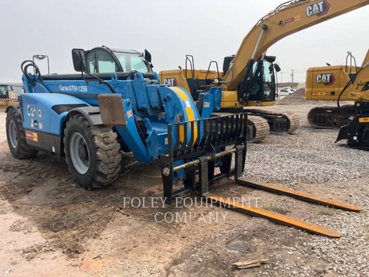 Genie Industries GTH1256C, Telehandler, 891 hours, S/N: GTH12M-627, 2019 - Image 2