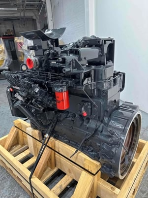 170 HP Komatsu #SAA6D102E-2, Engine, warranty, 2005 - Image 2