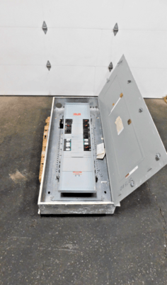 400 Amp. General Electric, CCB, panelboard, 4 wire, 277/480Y Volts, 3 phase - Image 1