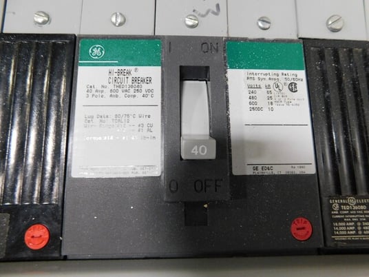 400 Amp. General Electric, CCB, panelboard, 4 wire, 277/480Y Volts, 3 phase - Image 10