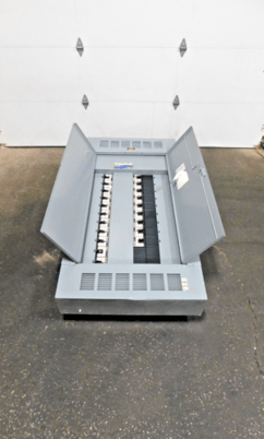 800 Amp. Square D, 12173484730010001, I-Line panelboard, 4 wire, 277/480 Y Volts - Image 1