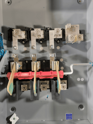 400 Amp. Square D, D325NTR, Fusible Safety Disconnect Switch, 240 VAC, 3PH, 3P, 3R, unused - Image 2