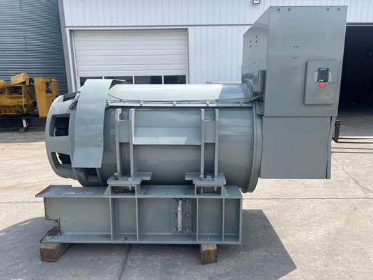 2800 KW, Marathon, MTU 2800RXC6DT2, generator end, 277/480 Volts, take off of 20V 4000 engine, 500 hours, 2008 - Image 4