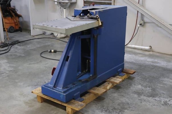 Spiro #Beta-3, hydraulic gorelocker elbow machine, edge former machine, 1999 - Image 3