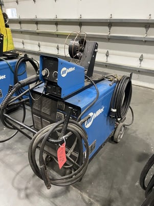 Miller welder - Image 1