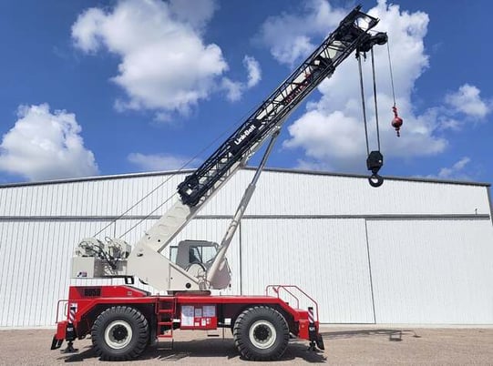 Link-Belt Belt #RTC-8050, all terrain crane, 50 ton, 110' lift, Cummins diesel engine, pneumatic tires, 2014 - Image 3