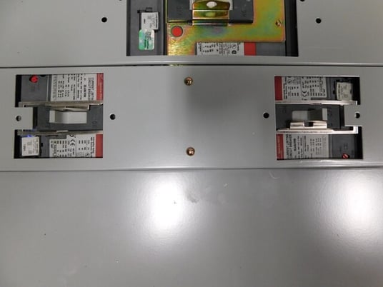 800 Amp. General Electric, APB4475D, Spectra Series, panelboard, 3-wire, 480 Volts, 3 phase - Image 9