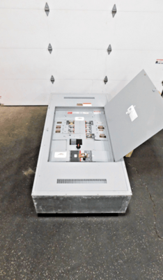 800 Amp. General Electric, APB4489D, Spectra Series, panelboard, 3-wire, 480 Volts, 3 phase - Image 1