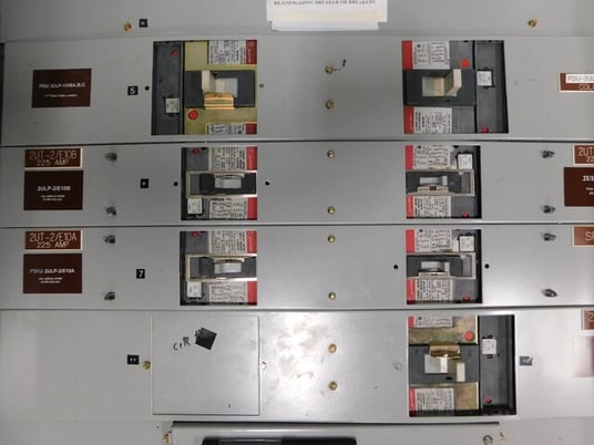 800 Amp. General Electric, APB4489D, Spectra Series, panelboard, 3-wire, 480 Volts, 3 phase - Image 7