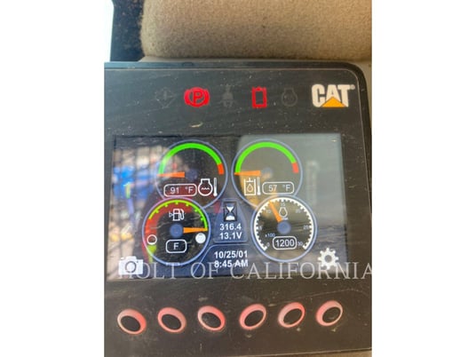 Caterpillar 239D3, Track Loader, 322 hours, S/N: RWK01031, 2023 - Image 5