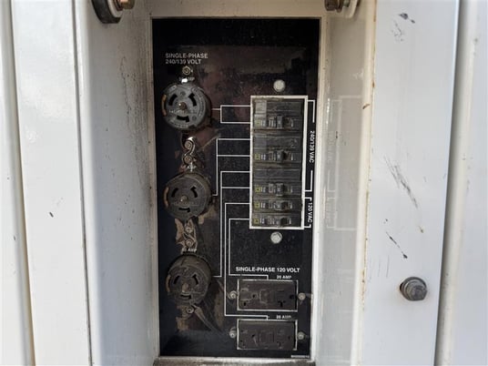 240 KW Cummins #DCA-300SSCU2, diesel generator set, 277/480 Volts, 3-phase, 433 HP @ 1800 RPM, QSL9-G8 NR4 - Image 10