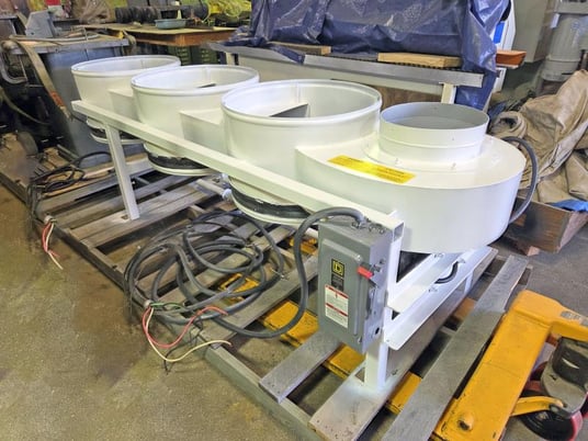 4000 cfm Dustek #C1000, dust collector, 10 HP, 3600 RPM, 45 sq.ft., 100 cu.ft. - Image 1