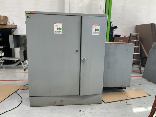 750/840 KVA 24940GY/14400 Primary, 208Y/120 Secondary, 3 phase, Padmount Transformer - Image 2