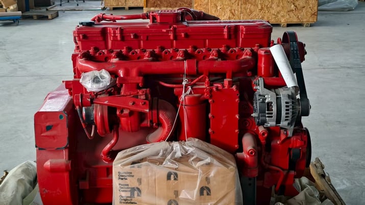 355 HP Cummins #ISL8.9E5360, diesel engine, 2100 RPM, never used - Image 3