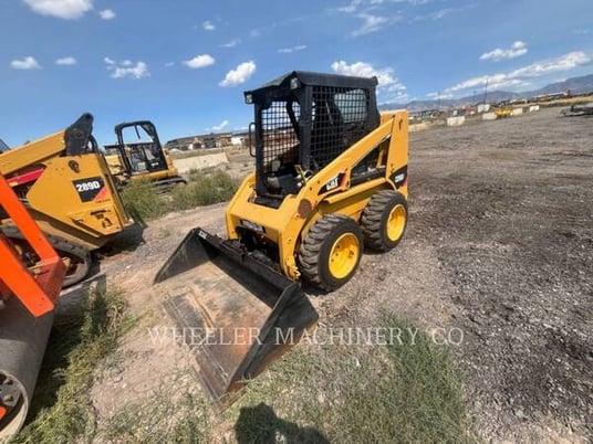 Cat 226B3 C3, Skid Steer Loader, 326 hours, S/N: MWD04654, 2012 - Image 1