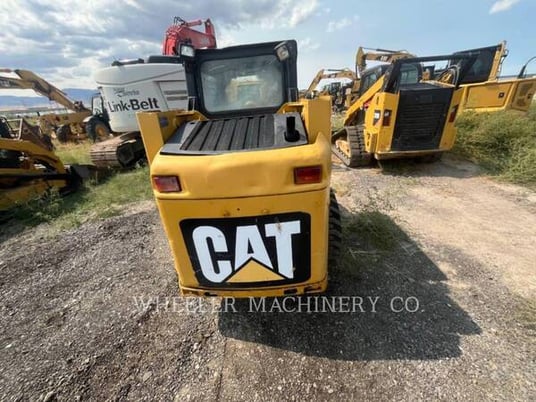 Cat 226B3 C3, Skid Steer Loader, 326 hours, S/N: MWD04654, 2012 - Image 2