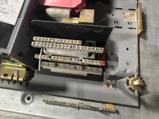 225 Amp. Square D, HCN I-Line, Panelboard, 277/480 Volts, 3PH, 4 Wire, 42 Space, w/ 25 breakers - Image 5