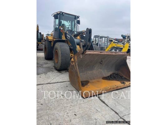 Deere & Co. 544KX, Wheel Loader, 12482 hours, S/N: 1DW544KHJED658088, 2014 - Image 2