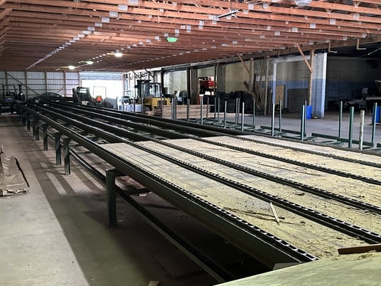 6-Strand Green Chain w/Incoming Deck, Hoist & Carts, 120' L Chain Deck, 10' width x 19' L 3-Strand Infeed - Image 8