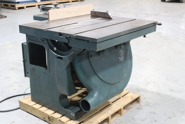 Oliver #260-D, Double Arbor Tilting Blade Sliding Table Saw, 20" Blade capacity, 24" x 44" Main & 17" x 44" - Image 3