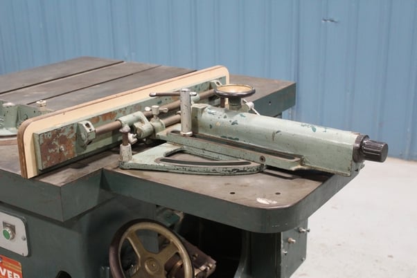 Oliver #260-D, Double Arbor Tilting Blade Sliding Table Saw, 20" Blade capacity, 24" x 44" Main & 17" x 44" - Image 6