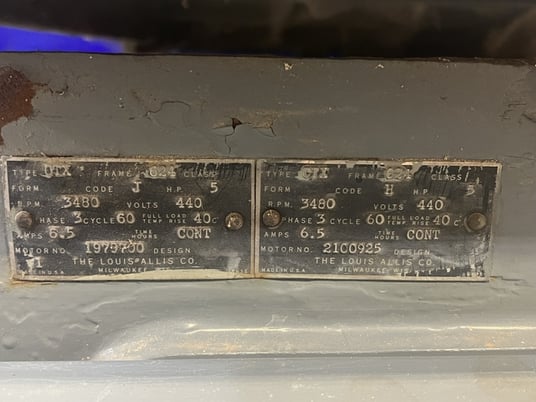 Oliver #260-D, Dual Arbor Table Saw, 20" Blade capacity, 24" x 44" Main & 17" x 44" Sliding Tables, (2) 5 HP - Image 9