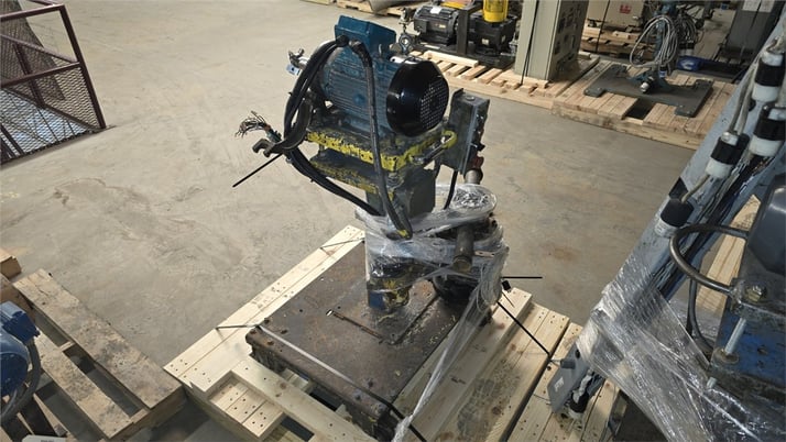 Gala #SLC-6, Cutter Head Motor, 3 Phase, 60 Hz, 5.5 HP, 12.5/6.23 Amps, 3510 RPM, 230-460 V - Image 1
