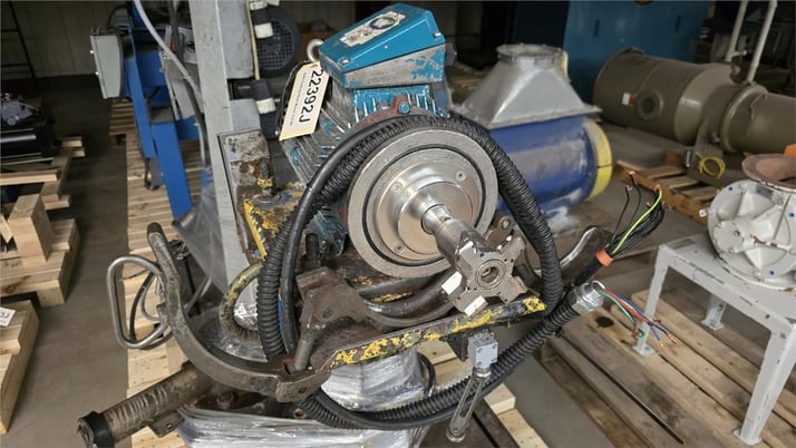 Gala #SLC-6, Cutter Head Motor, 3 Phase, 60 Hz, 5.5 HP, 12.5/6.23 Amps, 3510 RPM, 230-460 V - Image 2