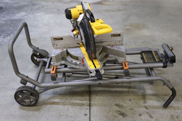 2" x 14" Dewalt #DWS780, Double Bevel Sliding Compound Miter Saw, 12" Blade diameter, 0-48 deg. Bevel, 3800 - Image 6