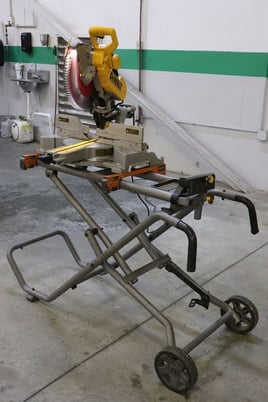 2" x 14" Dewalt #DWS780, Double Bevel Sliding Compound Miter Saw, 12" Blade diameter, 0-48 deg. Bevel, 3800 - Image 8