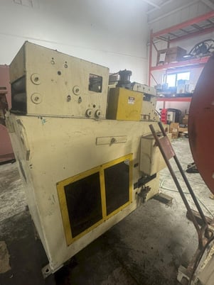 18" x .125" Perfecto #SS-28-18-7, Pull Off Reel & Powered Straightener, 8000 lbs. capacity - Image 3