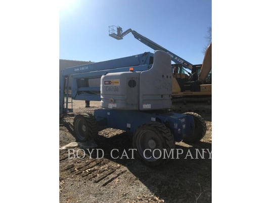 Genie Industries Z60/34 4WD G84, Articulated Boom Lift, 1650 hours, S/N: Z6014-14335, 2014 - Image 4