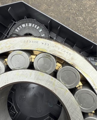 FAG #22330E spherical roller bearing, open box/installed but incorrect size so removed (19 available) - Image 1