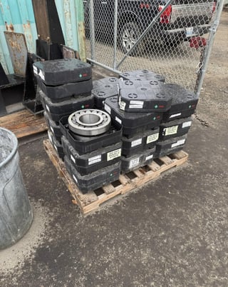 FAG #22330E spherical roller bearing, open box/installed but incorrect size so removed (19 available) - Image 2
