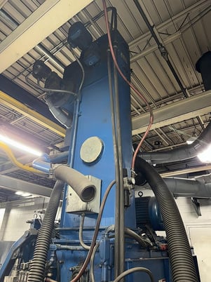 7 cu.ft. Wheelabrator #TMR-07-1-25, tumble blast, 5 HP direct drive EZFIT blast wheel, PLC Control, 2012 - Image 4