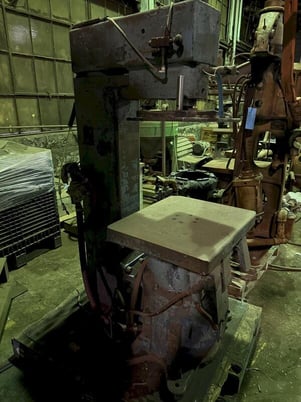 BMM, jolt squeeze molding machine - Image 2