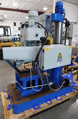 2' -8" Knuth #R-32-Basic, radial drill arm, coolant, Halogen light, motorized arm height adjustment - Image 4