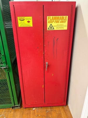 Eagle #PI-62, Paint Ink Flammable Safety Storage Cabinet, Red, 2-Door, 120 gallon capacity, 31" width x 31" D - Image 4