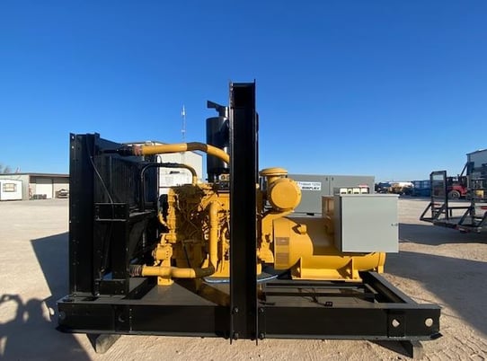 580 KW Caterpillar #C-15, diesel generator set, 480 Volts, 787 BHP @ 1800 RPM - Image 1