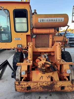 Railcar Mover, Switchmaster #10000, Detroit Diesel, 2394 hours, 1989 - Image 10