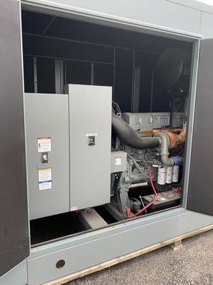 400 KW Marathon #433PSL6248, diesel generator set, 600 Volts, 3-phase, 1800 RPM, Tier 3, Volvo TAD1353GE - Image 4