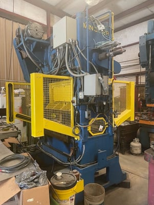 75 Ton, Minster #P2-75, straight side double crank, 3" stroke, 22.5" Shut Height, 4" adj., 150 SPM, Wintriss - Image 3