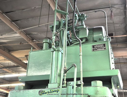 175 Ton, Columbus Industries, 20" stroke, 4-post hydraulic trim press,dual palm controls, #A1879 - Image 5