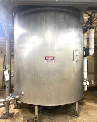 2500 gallon Walker, jacketed mix tank - Image 2
