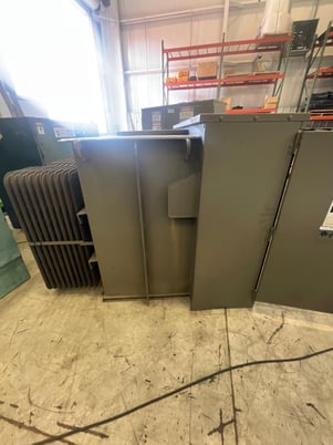 1000 KVA 24940GY/14400 Primary, 4160Y/2400 Secondary, 3 phase, Padmount Transformer - Image 3