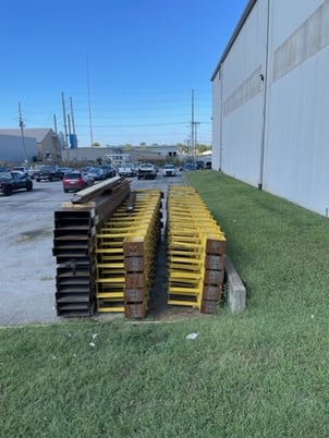 19' Racks, 24 pans, one sided - Image 2