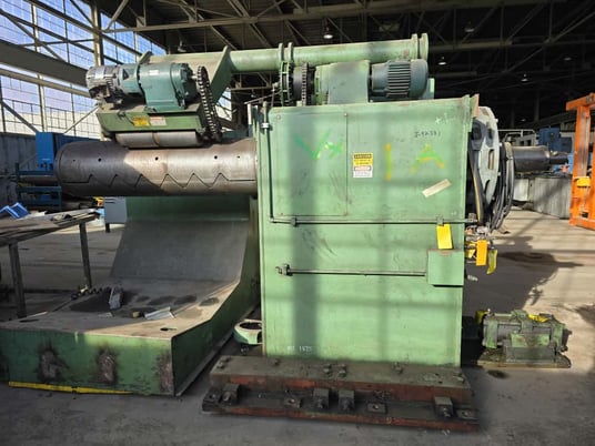 40000 lb. Herr Voss, Uncoiler, 60", air brake, feed-up motor - Image 1