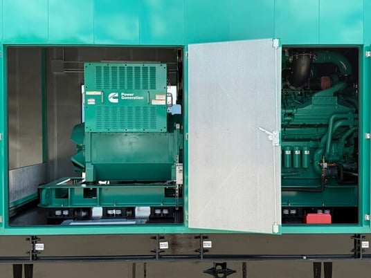 1825 KW Caterpillar #3516, Diesel Generator, 2447 HP, #3516 Engine, 480 Volts, Open Skid, 1,574 Hrs, 1995 - Image 4