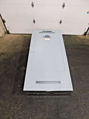 800 Amp. General Electric Spectra Series, Panelboard, 480 Volts, 3 phase, 3 W, APB4489D, 17 breakers - Image 2